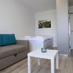 Center Place Apartment