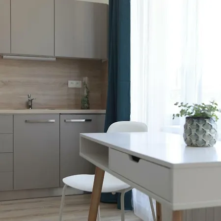 Center Place Apartamento *