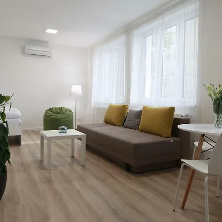 Center Place Apartamento *