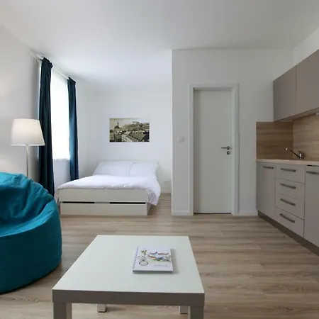 Center Place דירה *