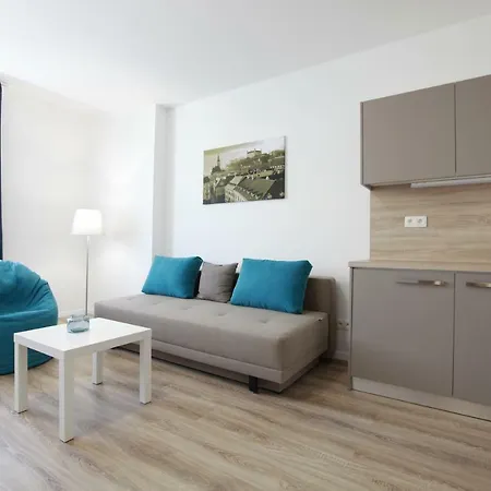 Center Place * ברטיסלאבה