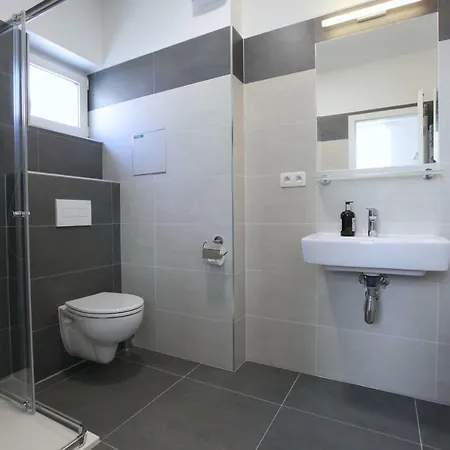 Center Place * ברטיסלאבה