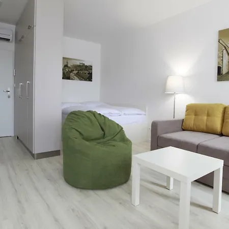 Center Place * ברטיסלאבה