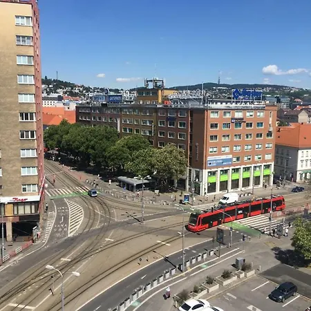 Center Place דירה