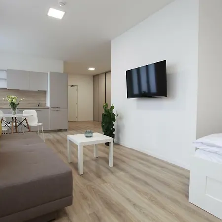 Center Place * ברטיסלאבה